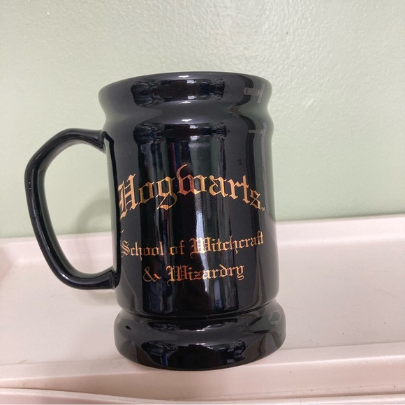 HARRY POTTER Hogwarts Crest Coffee Tea Cup Mug Disney Universal Studios 15 oz - Picture 15 of 16